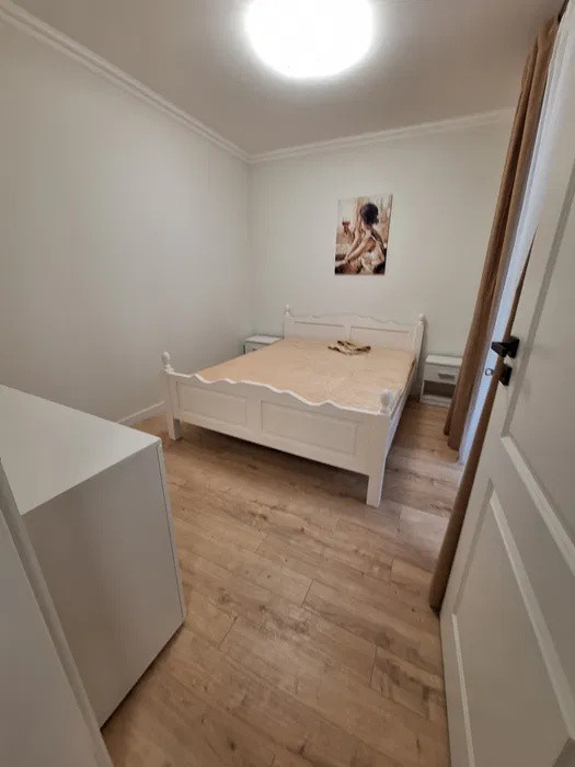 Apartament 2 camere, semidecomandat, Intre Lacuri