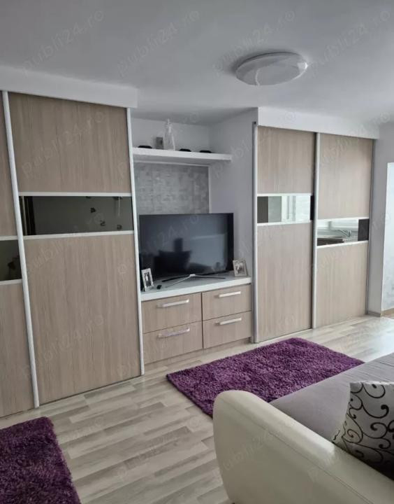 Apartament cu 3 camere Intre Lacuri decomandat 66 mp