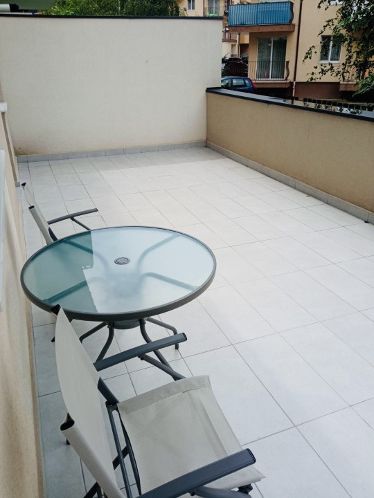 Apartament cu 2 camere+terasa de 25 mp,zona JYSK,parcare 