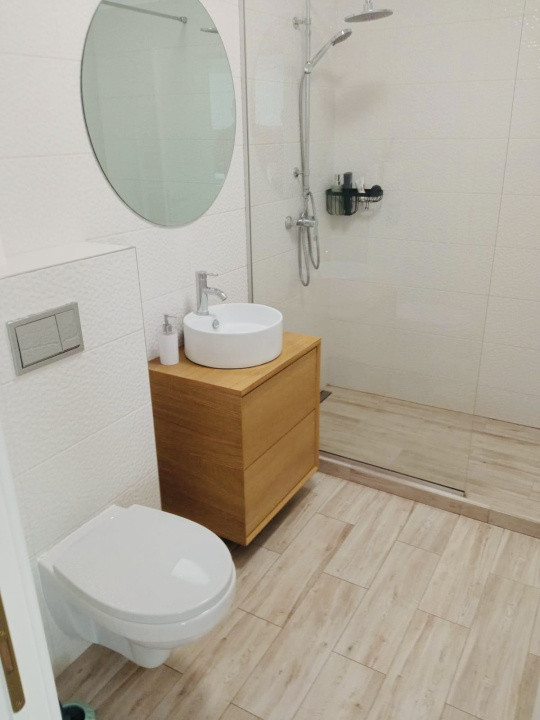 Apartament cu 2 camere+terasa de 25 mp,zona JYSK,parcare 