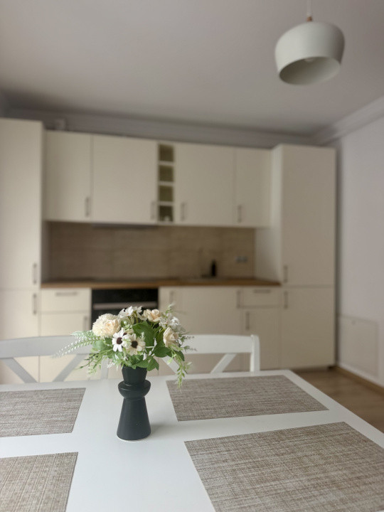 Apartament cu 2 camere+terasa de 25 mp,zona JYSK,parcare 