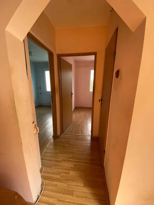 Apartament 3 camere, 43mp, zona Manastur