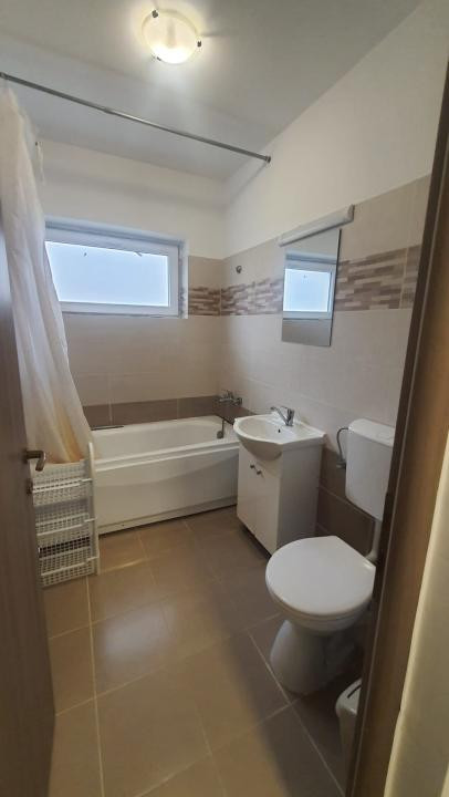 Apartament 2 camere decomandate, 50 mp, parcare, cartier Buna Ziua