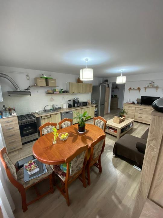 Apartament cu 3 camere, 65,2 mp, gradina de 90 mp, zona Teilor