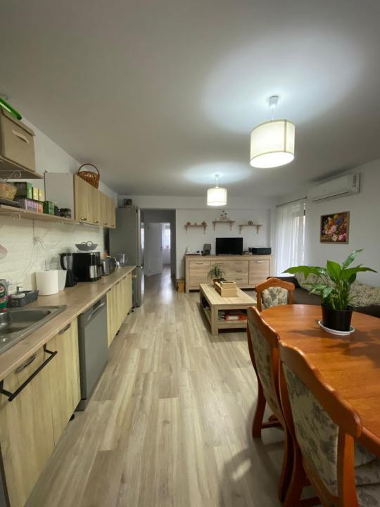 Apartament cu 3 camere, 65,2 mp, gradina de 90 mp, zona Teilor