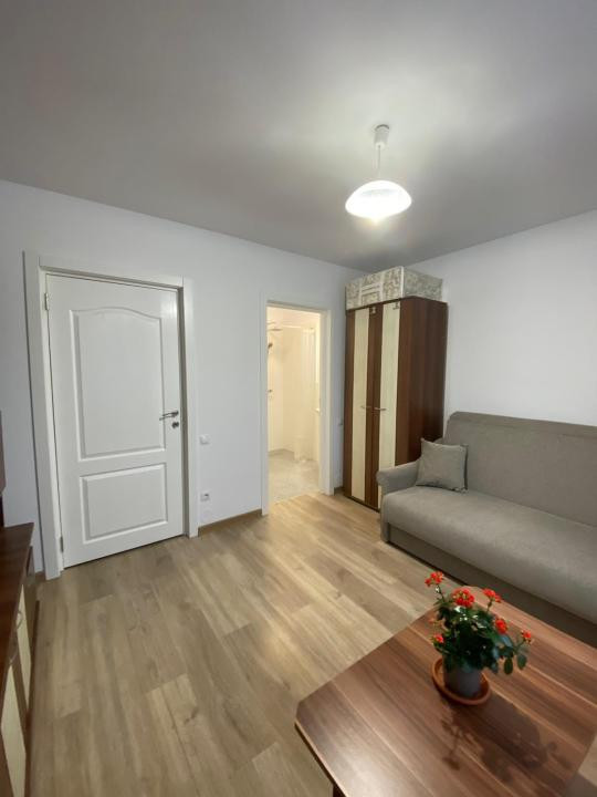 Apartament cu 3 camere, 65,2 mp, gradina de 90 mp, zona Teilor