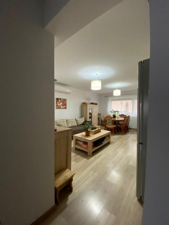 Apartament cu 3 camere, 65,2 mp, gradina de 90 mp, zona Teilor