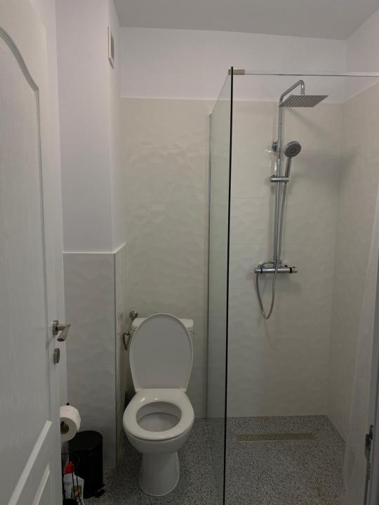 Apartament cu 3 camere, 65,2 mp, gradina de 90 mp, zona Teilor