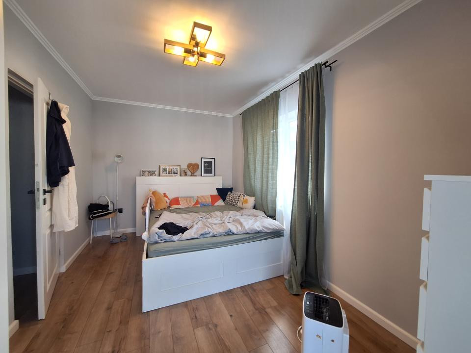 Apartament cu 3 camere, 2 bai, 2 balcoane, zona Terra