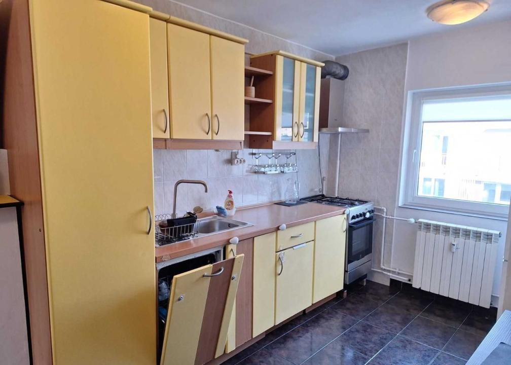 Apartament 4 cam 80 mp – Zonă  semicentrală – Ideal pentru familie