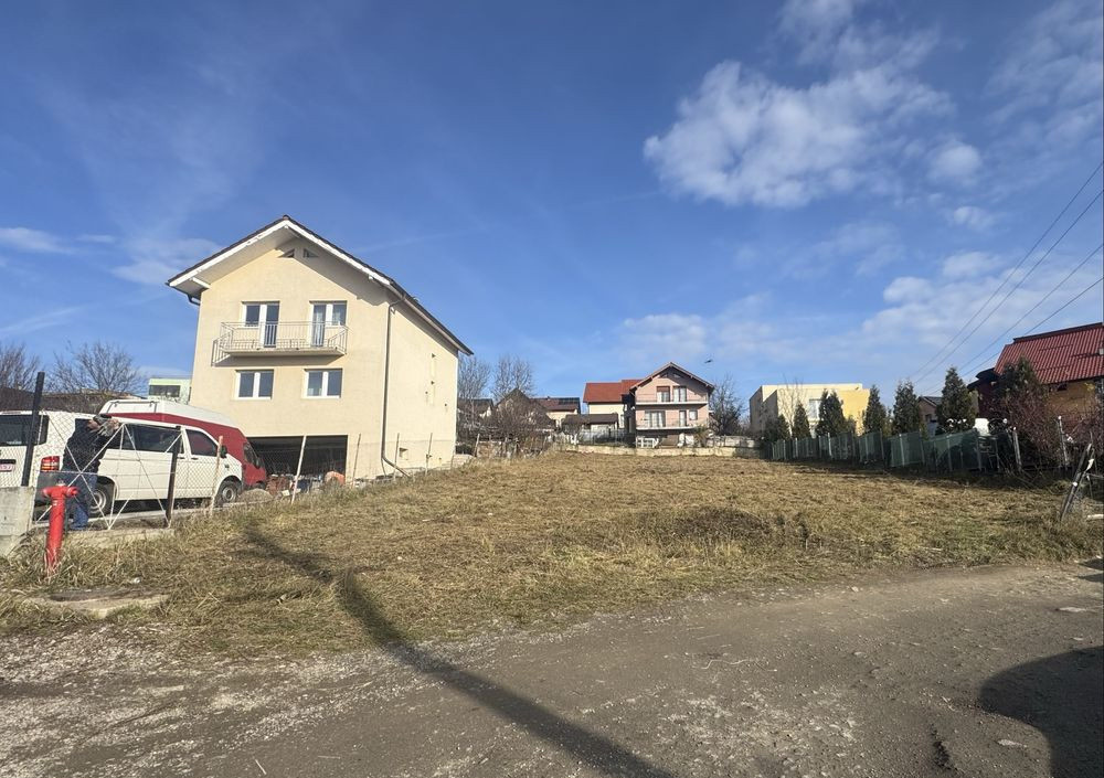 Teren de 800 mp cu autorizatie pentru casa, zona Calea Baciului