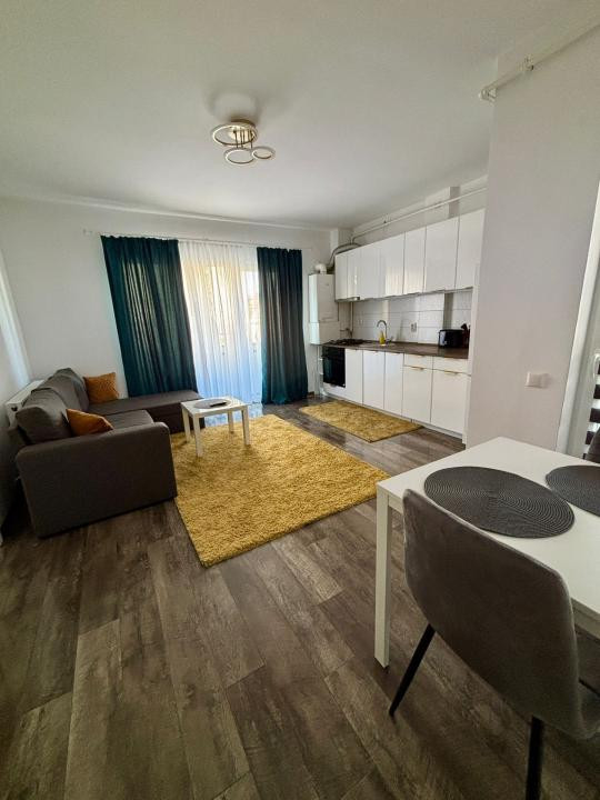 Apartament cu 2 camere, 35 mp, balcon, zona Teilor