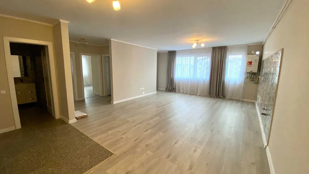 Apartament cu 3 camere, 72 mp, 2 bai, parcare, zona Somesului