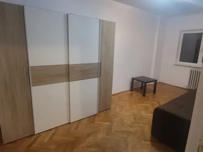 Apartament de inchirat 2 camere decomandate, cu balcon,Calea Floresti - Manastur