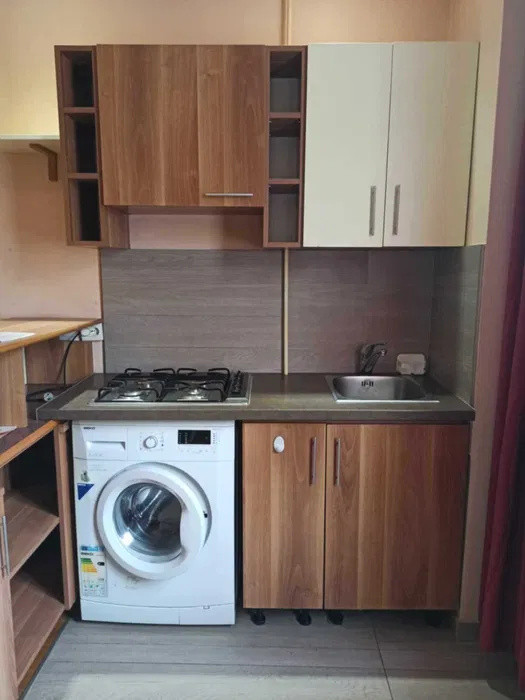 Garsoniera, 22mp, etaj intermediar