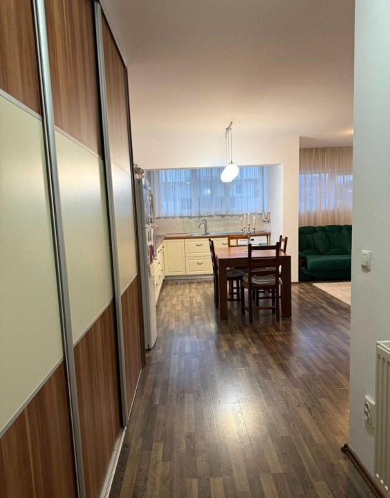 Apartament cu 3 camere , zona Kik , parcare inclusa 