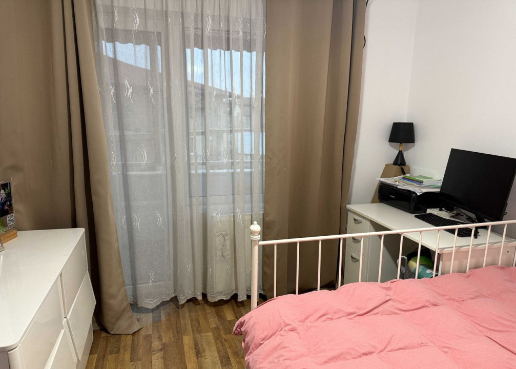 Apartament cu 3 camere , zona Kik , parcare inclusa 