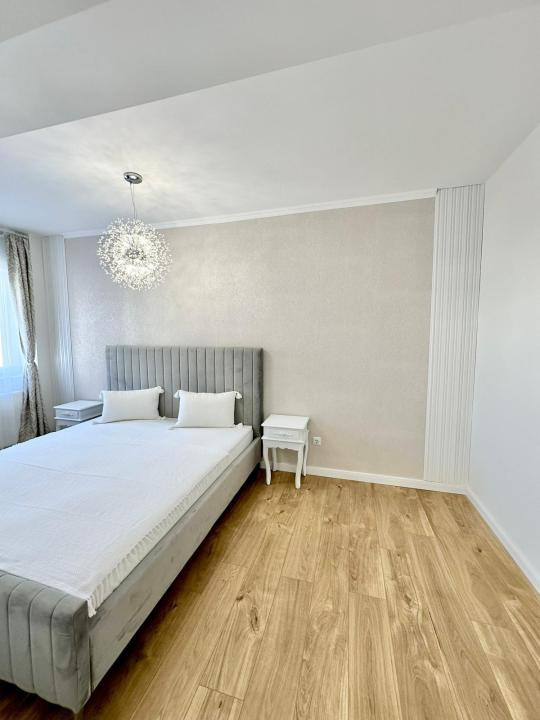 Apartament la cheie,55 mp utili , etaj intermediar,parcare.zona Terra