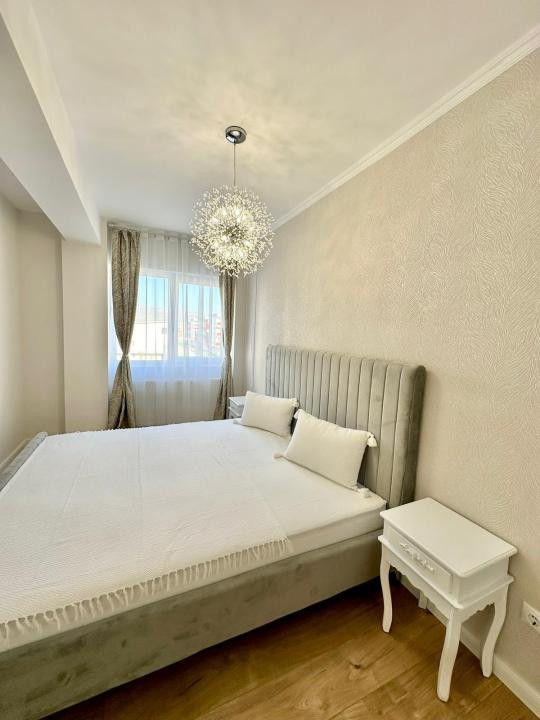 Apartament la cheie,55 mp utili , etaj intermediar,parcare.zona Terra