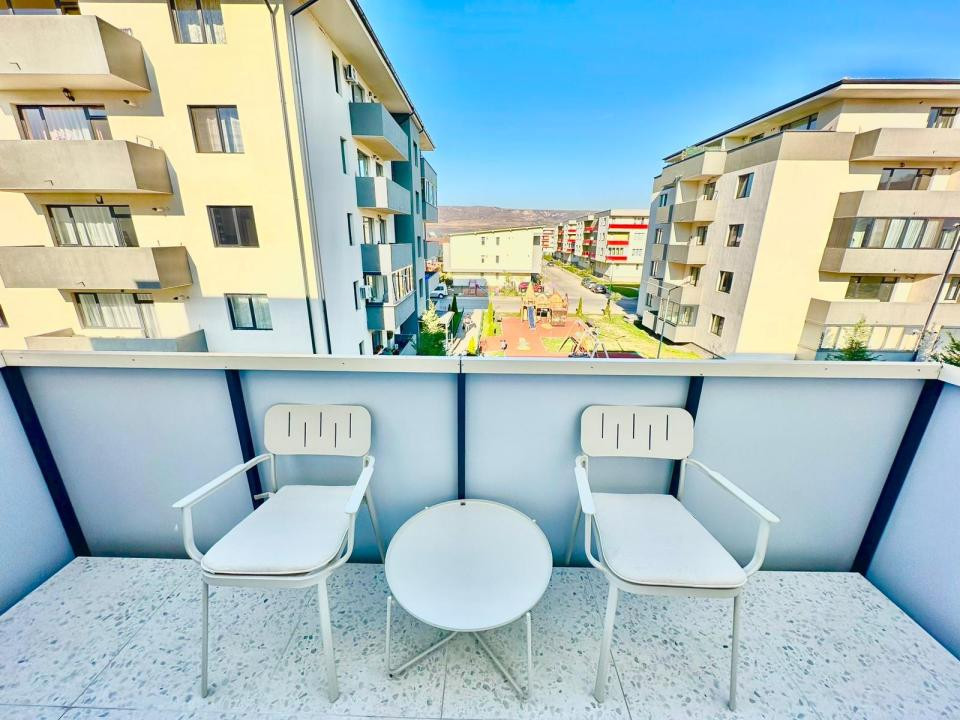 Apartament la cheie,55 mp utili , etaj intermediar,parcare.zona Terra