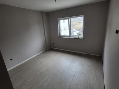 Apartament 2 camere, 40mp, etaj intermediar, bloc nou, zona Petrom