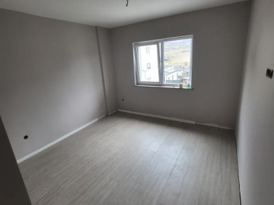 Apartament 2 camere, 40mp, etaj intermediar, bloc nou, zona Petrom