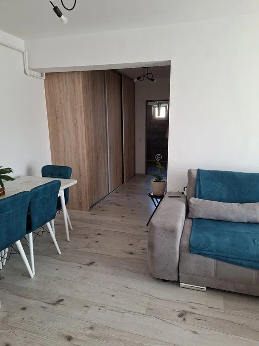 Apartament cu 2 camere, 53 mp, parcare, zona Eroilor