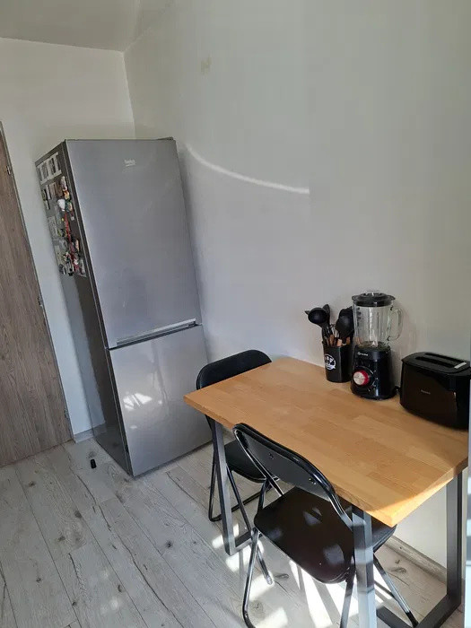 Apartament cu 2 camere, 53 mp, parcare, zona Eroilor