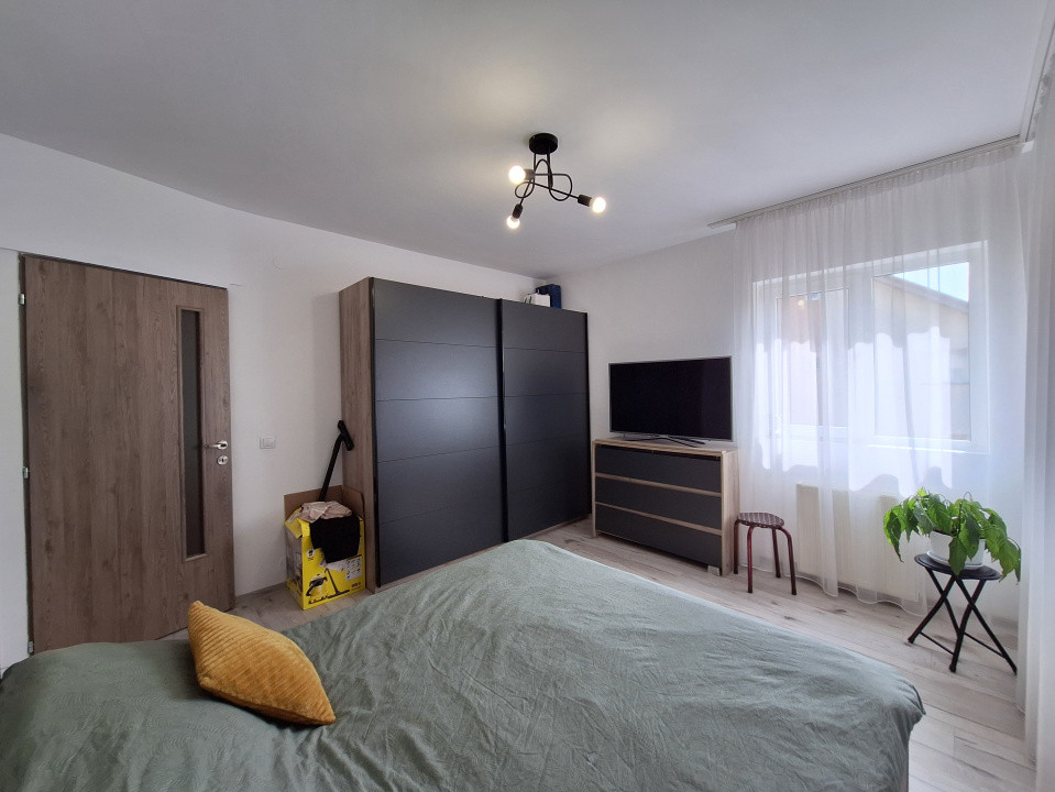 Apartament cu 2 camere, 53 mp, parcare, zona Eroilor