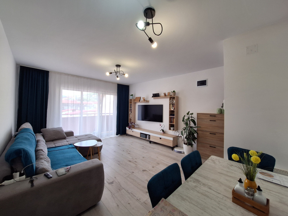 Apartament cu 2 camere, 53 mp, parcare, zona Eroilor
