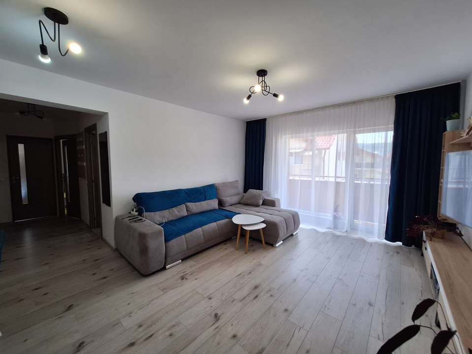 Apartament cu 2 camere, 53 mp, parcare, zona Eroilor