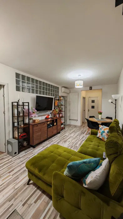 Apartament cu 3 camere, 60 mp, balcon, zona Parcului Poligon