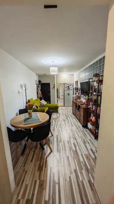 Apartament cu 3 camere, 60 mp, balcon, zona Parcului Poligon