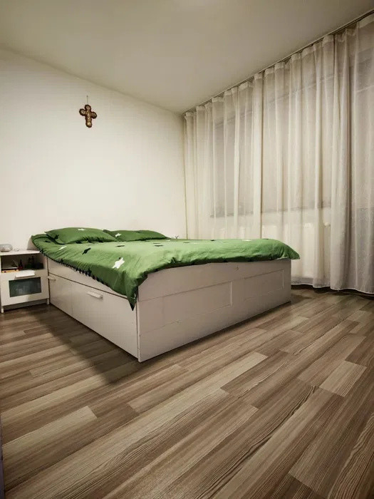 Apartament cu 3 camere, 60 mp, balcon, zona Parcului Poligon