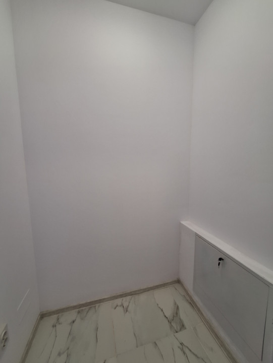 Apartament cu o camera decomandat, balcon, zona Terra