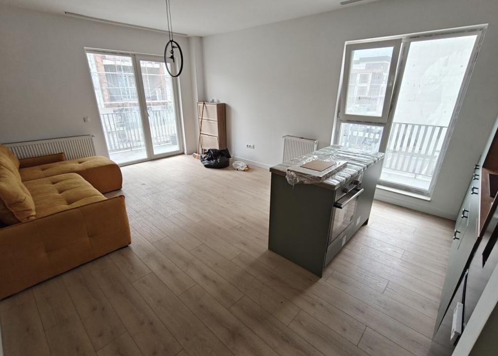 Apartament la cheie cu 3 camere,2 bai,etaj intermediar,zona Jysk