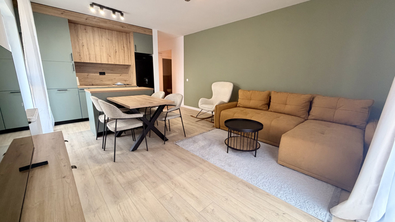Apartament la cheie cu 3 camere,2 bai,etaj intermediar,zona Jysk