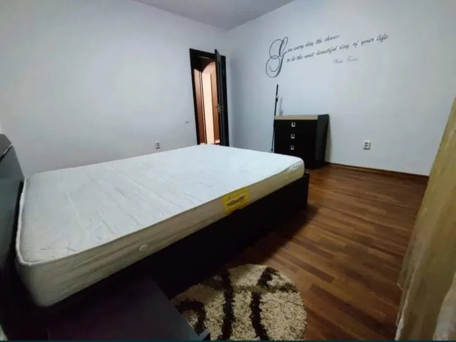 Apartament cu 2 camere, 50 mp, etaj intermediar, Zona Piata Abator