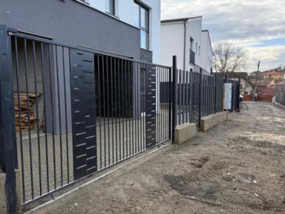 Duplex cu 4 camere, 115 mp plus 405 mp teren, Garaj, zona strazii Avram Iancu