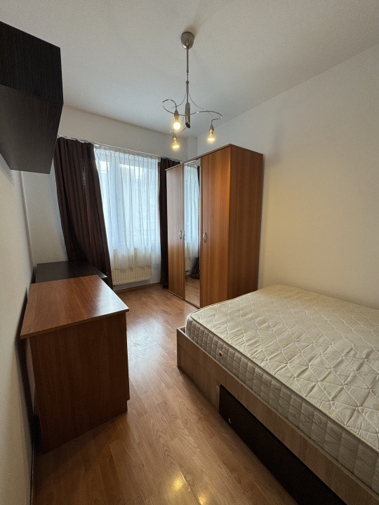 Apartament 3 camere decomandate, 65 mp, zona Semicentrala