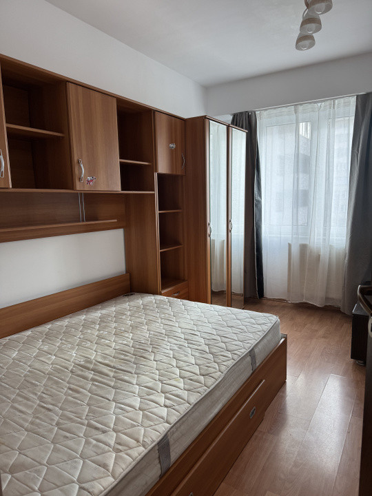 Apartament 3 camere decomandate, 65 mp, zona Semicentrala
