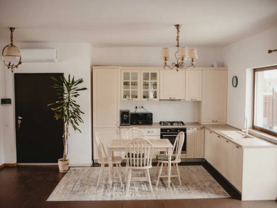 Casa individuala la cheie, 4 camere, 140 mp + 565 teren, 3 parcari, zona Voronet