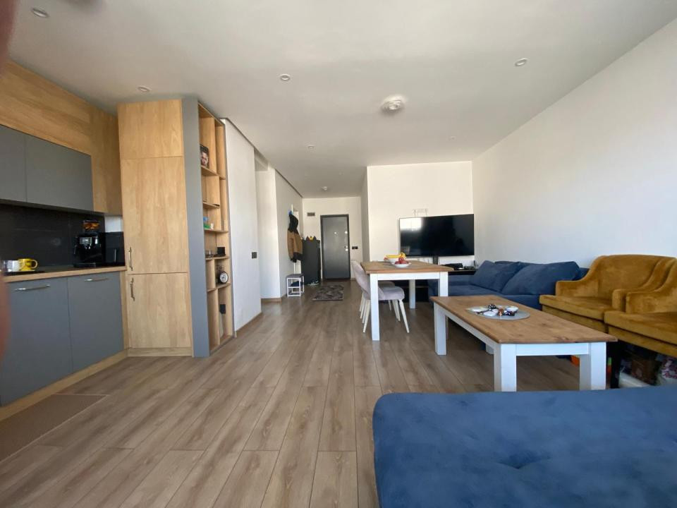 Apartament cu 3 camere, 67 mp,2 balcoane,zona Subcetate