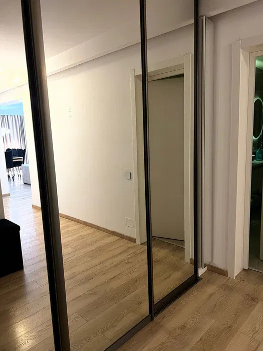 Apartament cu 2 camere, 61 mp, balcon, zona JISK