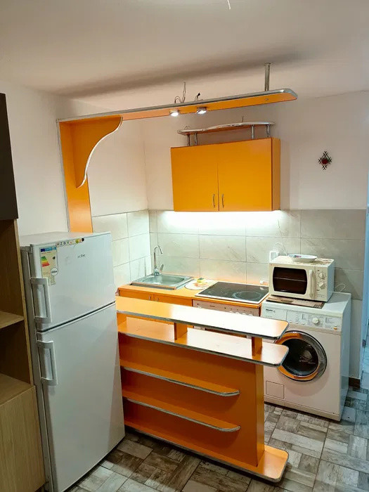 Garsoniera, 21mp, zona Piata Flora