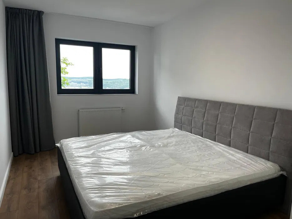Apartament 3 camere, Frunzisului