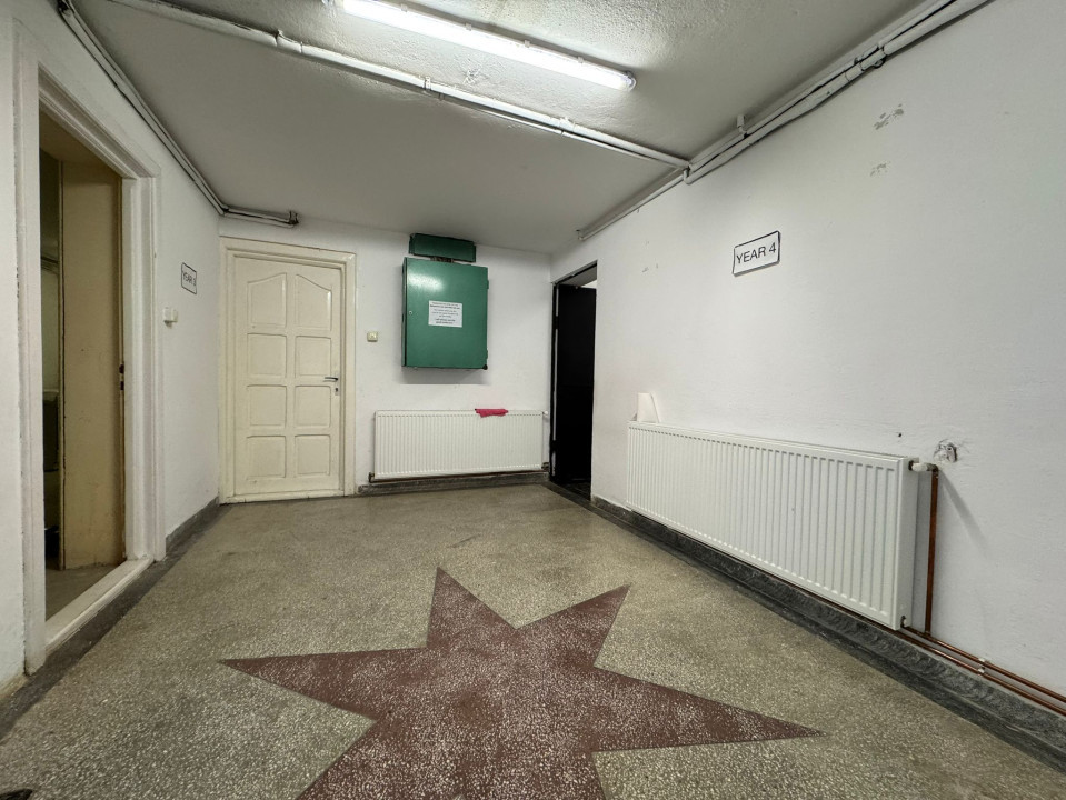 Spatiu 500 mp utili, teren 2000 mp, 10 parcări, cartier Andrei Mureșanu