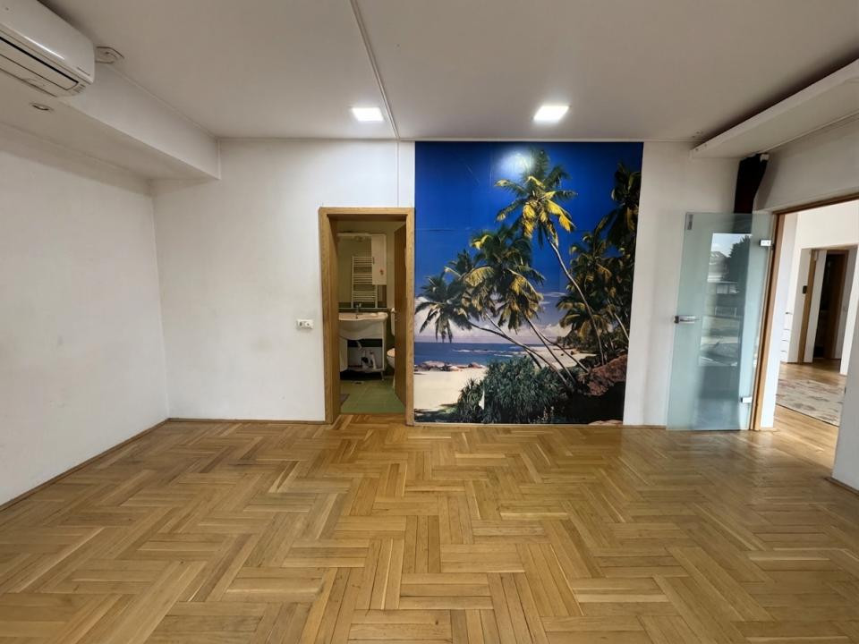Spațiu pentru birouri, 400 mp utili, 1300 mp teren, zona Eugen Ionesco