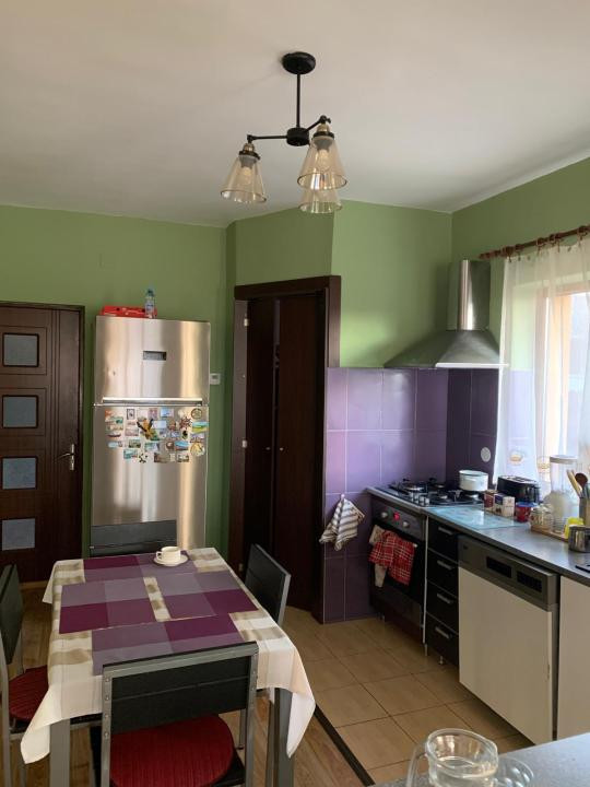 Locuința ideală pentru familie – spațiu, lumină și natură aproape