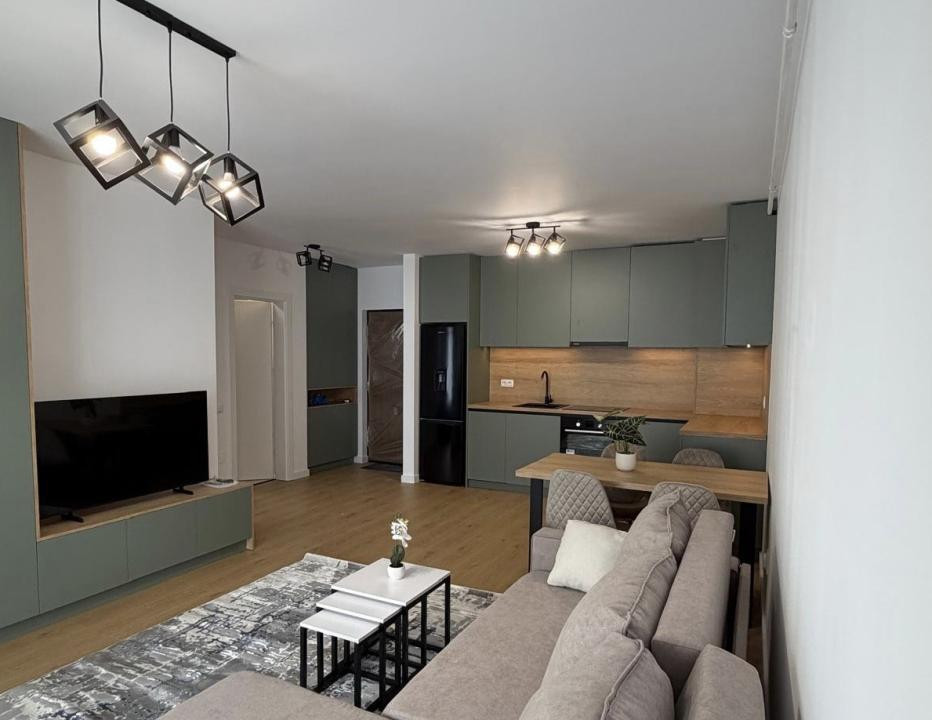 Apartament de 2 camere, 45 mp,Ultramodern,Mobilat/Utilat, Zona Eroilor